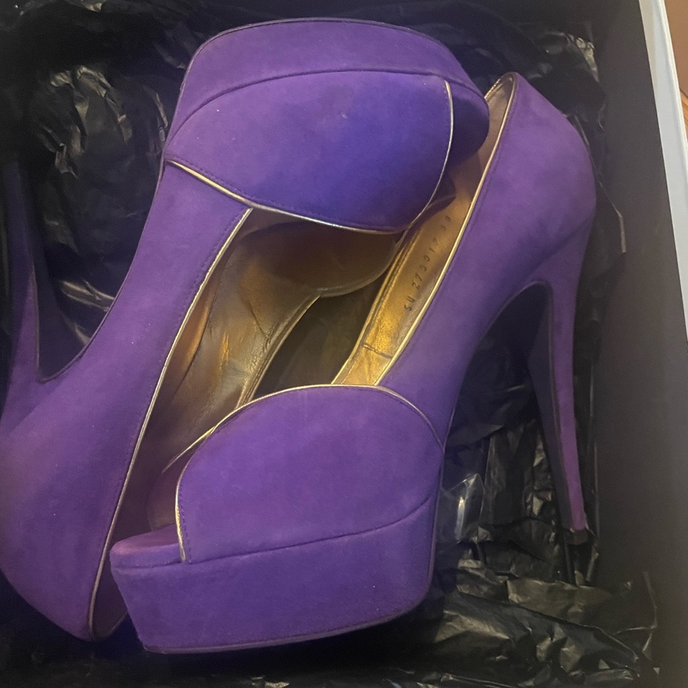 Purple Edith YSL pumps size 39